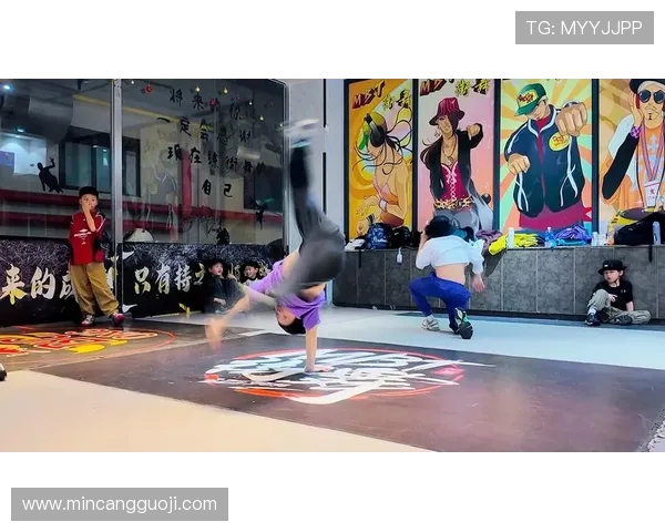 街舞文化探秘：广州街舞队如何通过边路渗透实现风格创新与团队协作