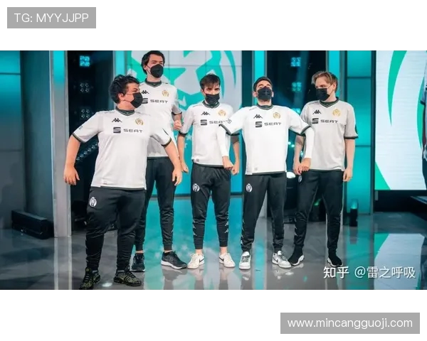 Fnatic战队崛起之路：从电子竞技新星到全球顶级王者的奋斗历程