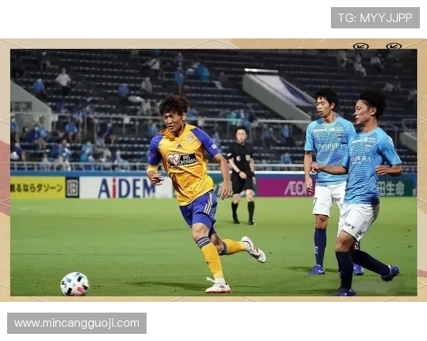 大分三神对阵磐石队的精彩较量展现足球魅力与团队精神